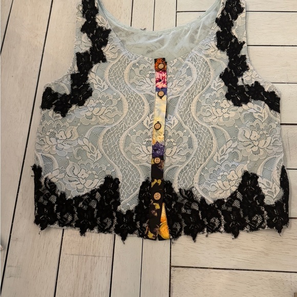 GIMMICKS by BKE | Lace Tank Top Cropped Blue Black | Sz Small - Picture 6 of 9